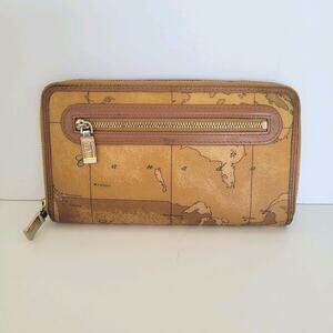 Alviero Martini Organizer Wallet US Map Geo Leather Italian Zip Around Clutch